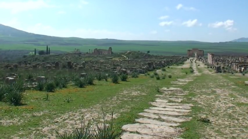 Ruins along the old caravan road